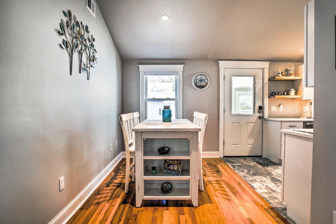 Updated Buzzards Bay Beach Cottage Walk To Shore! Bourne Eksteriør bilde