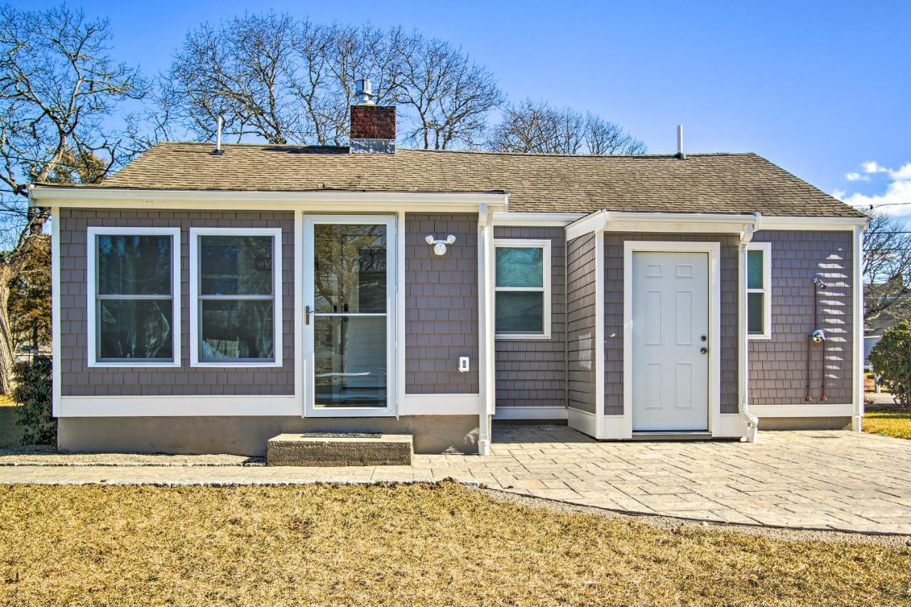 Updated Buzzards Bay Beach Cottage Walk To Shore! Bourne Eksteriør bilde